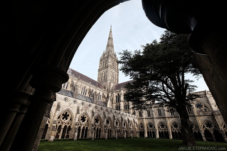 This features a Gothic cathedral from 1258, also with a historic document: Magna Carta.