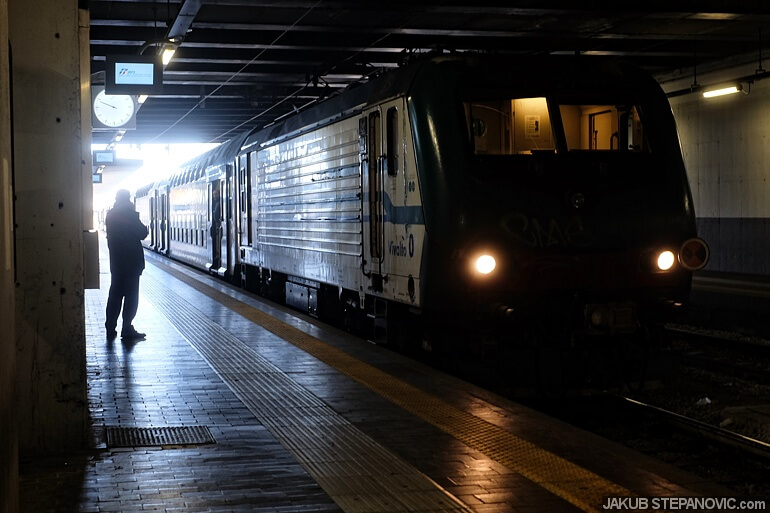 italy (44)