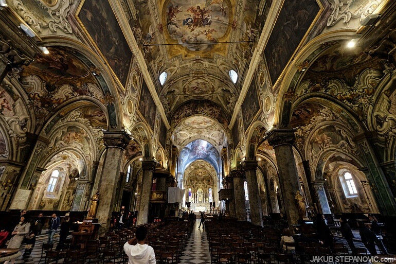 italy (52)