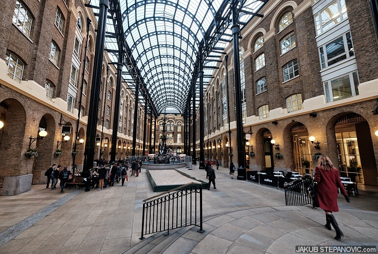 Hay's Galleria