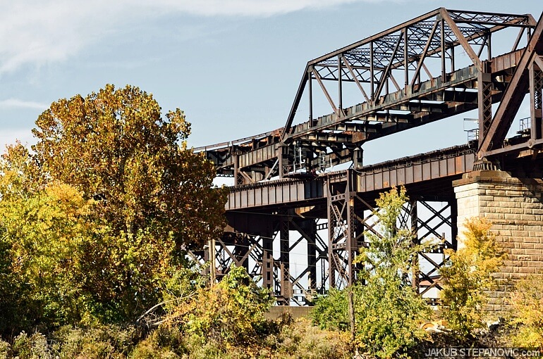 MacArthur Bridge