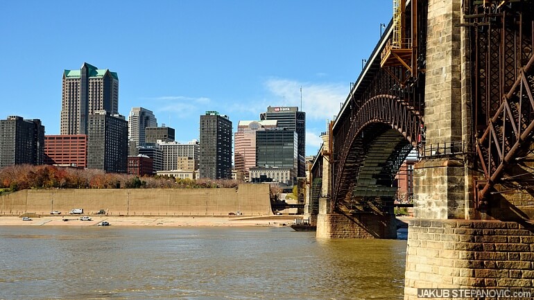 Eads Bridge