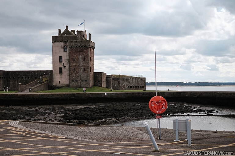 Broughty Castle, a tower with roots in 15th century.