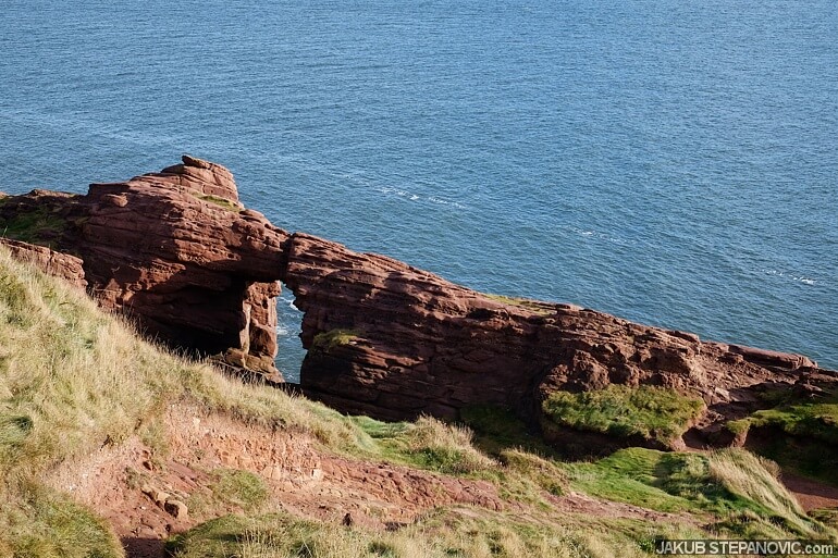 arbroath-cliffs-3